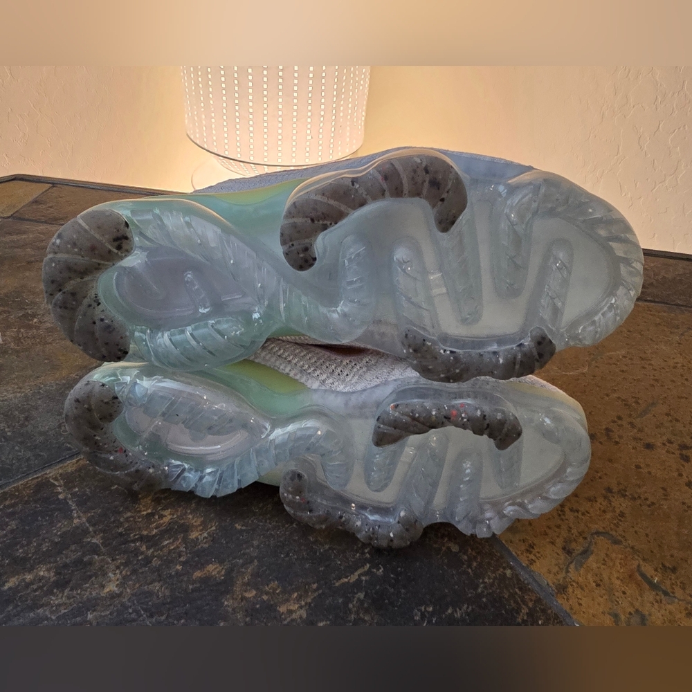 NIKE AIR VAPORMAX FLYKNIT 2021 ☆ Platinum Mint ☆ Size 7 Youth or 8.5 US Womens - Picture 8 of 9